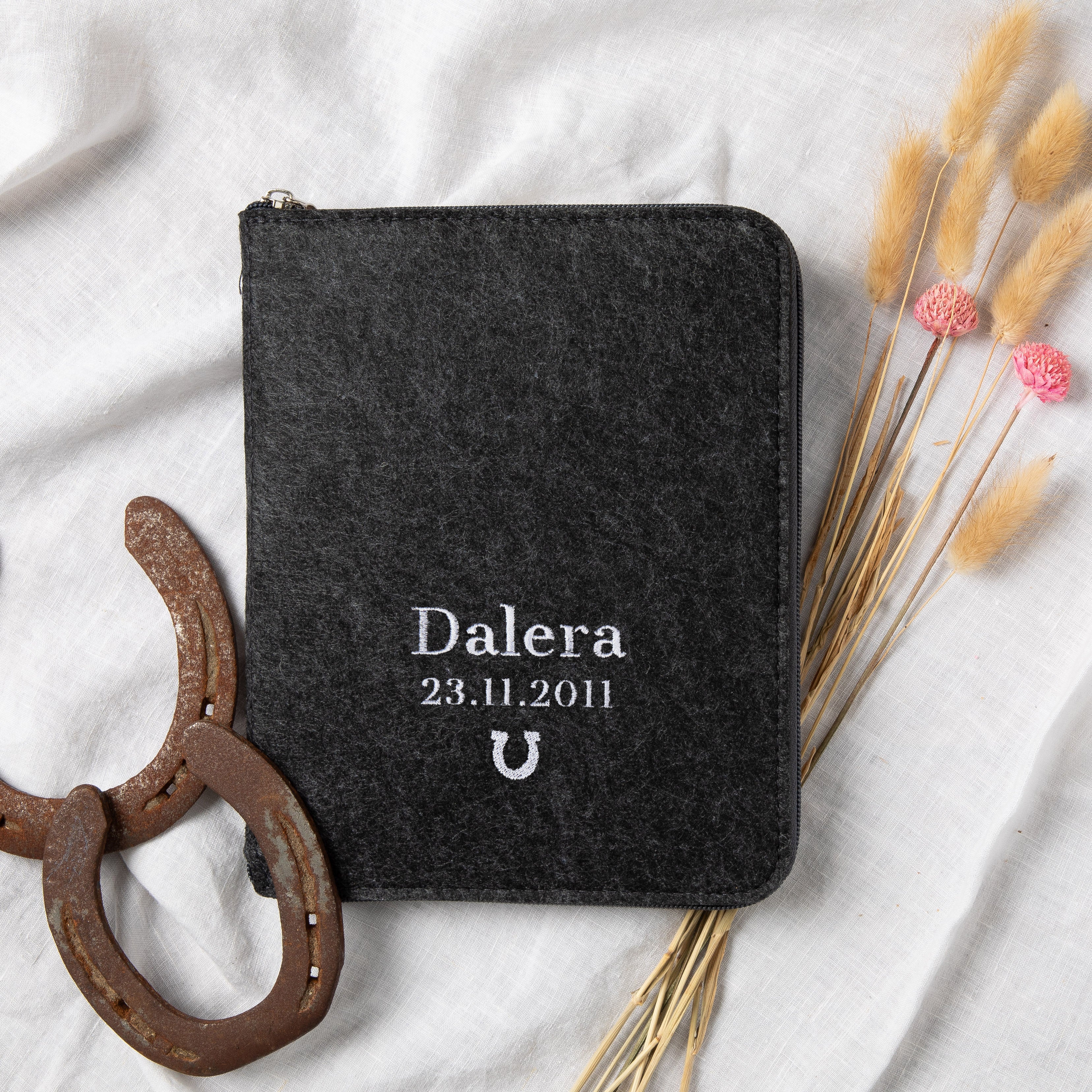 Equine Passport Cover CLASSIC | Felt